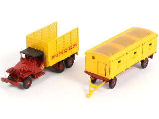 Lot 263 - DINKY TOYS (FRANCE) (1)