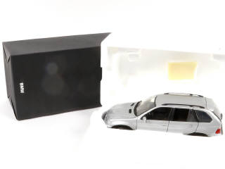 Lot 35 - KYOSHO (JAPON) (1)
