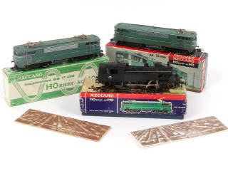 Lot 20 - HORNBY 'HO' (3)