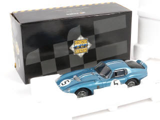 Lot 37 - EXOTO (USA) (1)