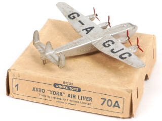 Lot 296 - DINKY TOYS (GB) (1)