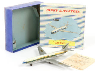 Lot 334 - DINKY TOYS (FRANCE) (1)