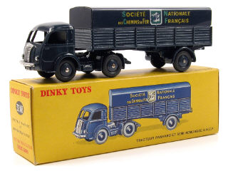 Lot 782 - DINKY TOYS (FRANCE) (1)
