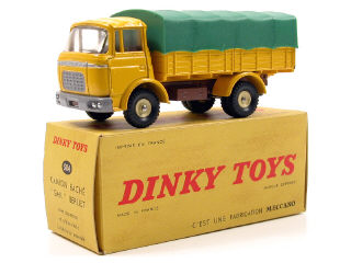 Lot 822 - DINKY TOYS FRANCE (1)