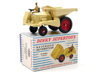Lot 807 - DINKY TOYS (FRANCE) (1)