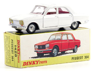 Lot 751 - DINKY TOYS FRANCE (1)