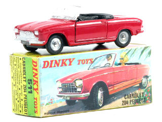 Lot 695 - DINKY TOYS FRANCE (1)
