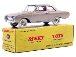 Lot 662 - DINKY TOYS (FRANCE) (1)