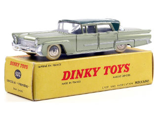 Lot 643 - DINKY TOYS FRANCE (1)