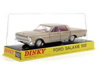 Lot 734 - DINKY TOYS FRANCE (1)