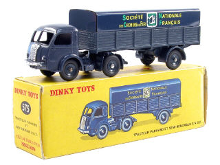 Lot 783 - DINKY TOYS FRANCE (1)