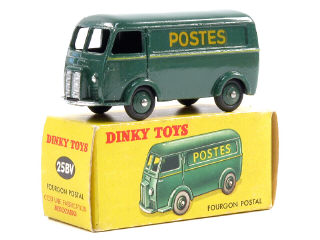Lot 776 - DINKY TOYS (FRANCE) (1)