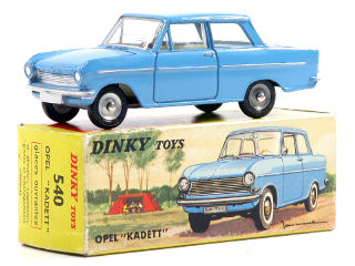 Lot 720 - DINKY TOYS FRANCE (1)