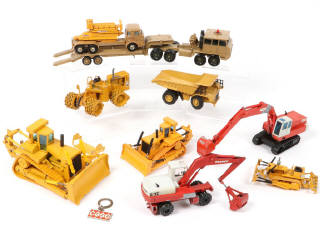 Lot 73 - DIVERS (10)