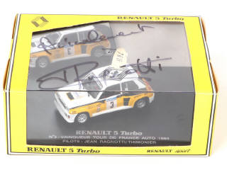 Lot 86 - UNIVERSAL (HONG KONG) (1)