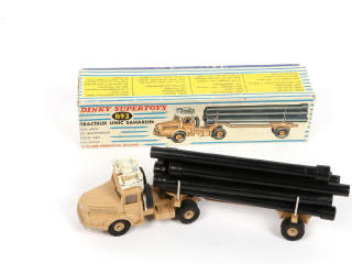 Lot 365 - DINKY TOYS (FRANCE) (4)