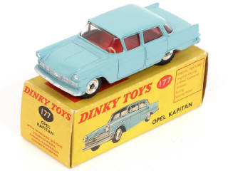 Lot 350 - DINKY TOYS (GB) (5)