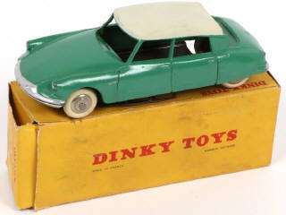 Lot 354 - DINKY TOYS (FRANCE) (1)