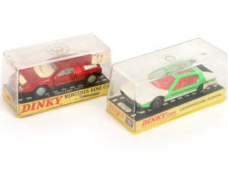 Lot 336 - DINKY TOYS (GB) (2)