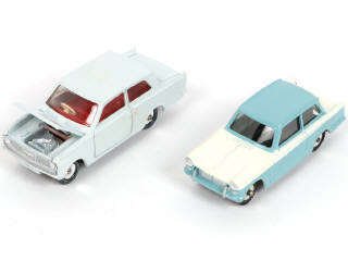 Lot 321 - DINKY TOYS (GB) (2)