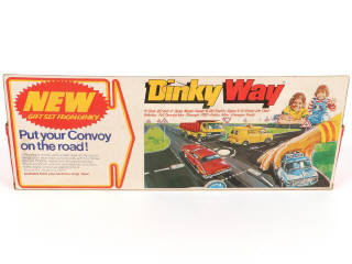 Lot 311 - DINKY TOYS (GB) (1)