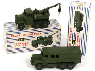 Lot 319 - DINKY TOYS (GB) (2)