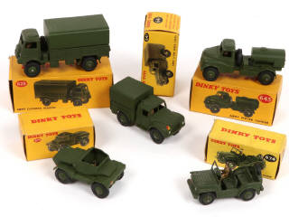 Lot 348 - DINKY TOYS (GB) (5)