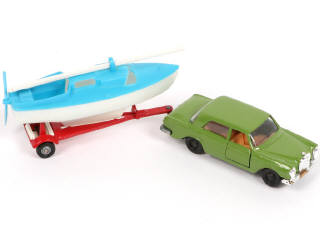 Lot 246 - MAJORETTE (FRANCE) (1)