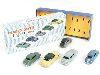 Lot 205 - DINKY TOYS (FRANCE) (1)