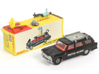Lot 287 - DINKY TOYS (GB) (1)