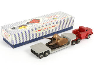 Lot 339 - DINKY TOYS (GB) (1)