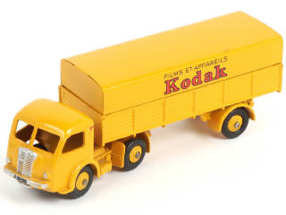 Lot 450 - DINKY TOYS (FRANCE) (1)