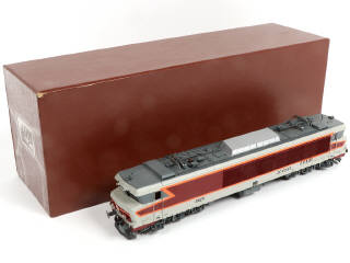 Lot 13 - AMJL MODELS (PAYS-BAS) (1)