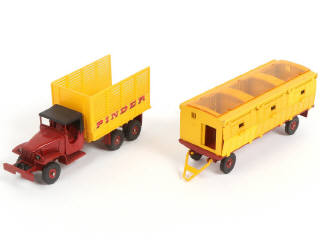 Lot 453 - DINKY TOYS (FRANCE) (1)