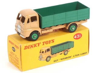 Lot 317 - DINKY TOYS (GB) (1)