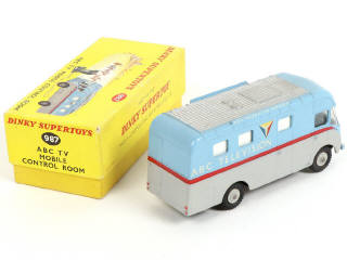 Lot 326 - DINKY TOYS (GB) (1)