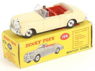 Lot 269 - DINKY TOYS (GB) (1)
