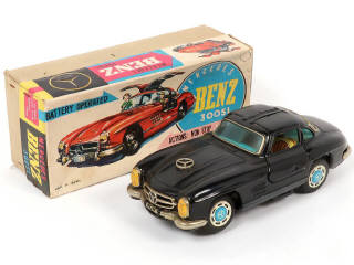 Lot 61 - SINSEI TOYS (JAPON) (1)