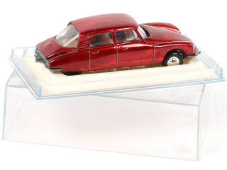 Lot 246 - MAJORETTE (FRANCE) (1)