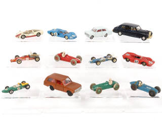 Lot 308 - DINKY TOYS (GB) (12)