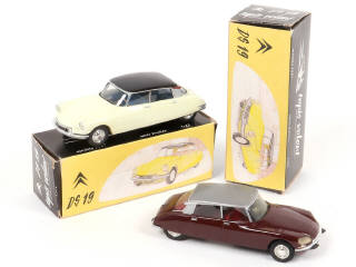 Lot 167 - TAPIS VOLANT (FRANCE) (2)