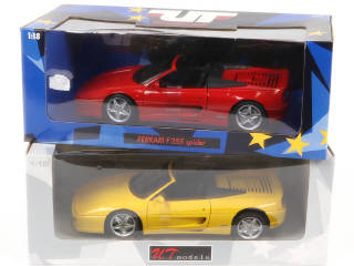 Lot 26 - UT MODELS (CHINE) (2)