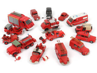 Lot 118 - DIVERS (15)
