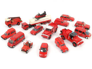 Lot 114 - DIVERS (15)