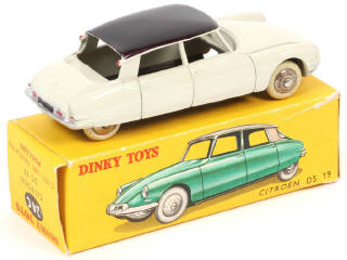 Lot 273 - DINKY TOYS (FRANCE) (1)