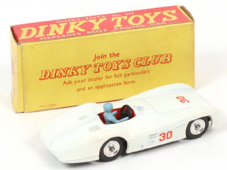 Lot 248 - DINKY TOYS (GB) (1)