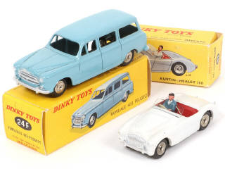 Lot 285 - DINKY TOYS (FRANCE) (2)
