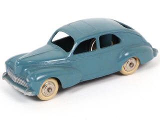 Lot 271 - DINKY TOYS (FRANCE) (1)