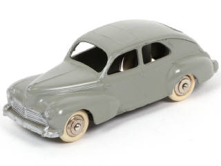 Lot 272 - DINKY TOYS (FRANCE) (1)