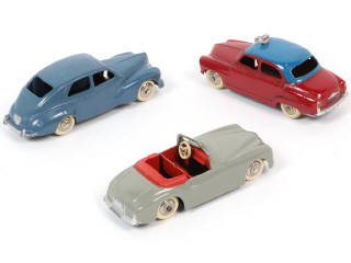 Lot 287 - DINKY TOYS (FRANCE) (3)